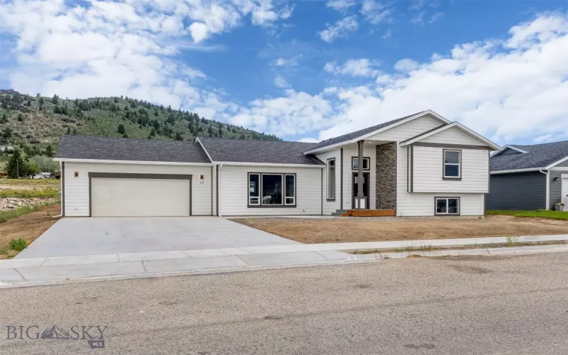 113 Avon Circle, Butte, Montana 59701, Butte, Montana 59701, 4 Bedrooms Bedrooms, ,3 BathroomsBathrooms,Residential,For Sale,113 Avon Circle, Butte, Montana 59701,381253