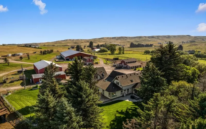 8555 Camp Creek Road, Manhattan, Montana 59741, Manhattan, Montana 59741, 5 Bedrooms Bedrooms, ,4 BathroomsBathrooms,Farm,For Sale,8555 Camp Creek Road, Manhattan, Montana 59741,0,404443